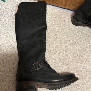 Tall black winter boots